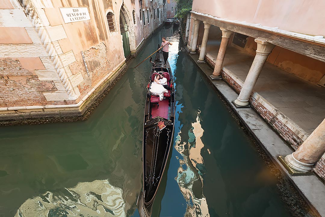 фотосессия в венеции на гондоле